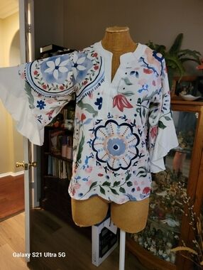 Floral Ruffle-Sleeve Tunic Top - White Multicolor